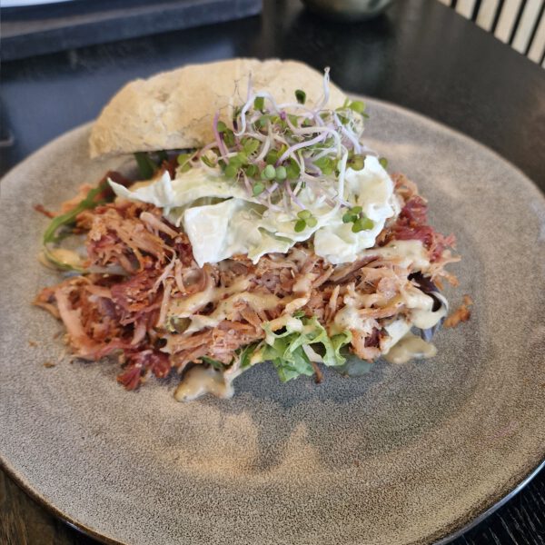 Broodje pulled porc
